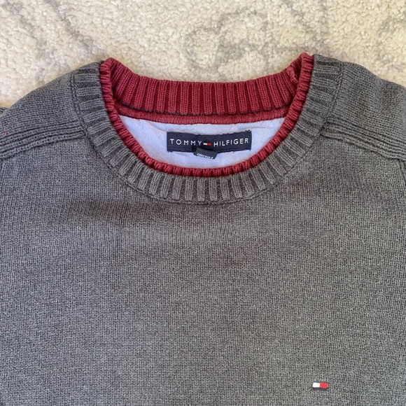 Tommy Hilfiger Other - Tommy Hilfiger Gray Sweater